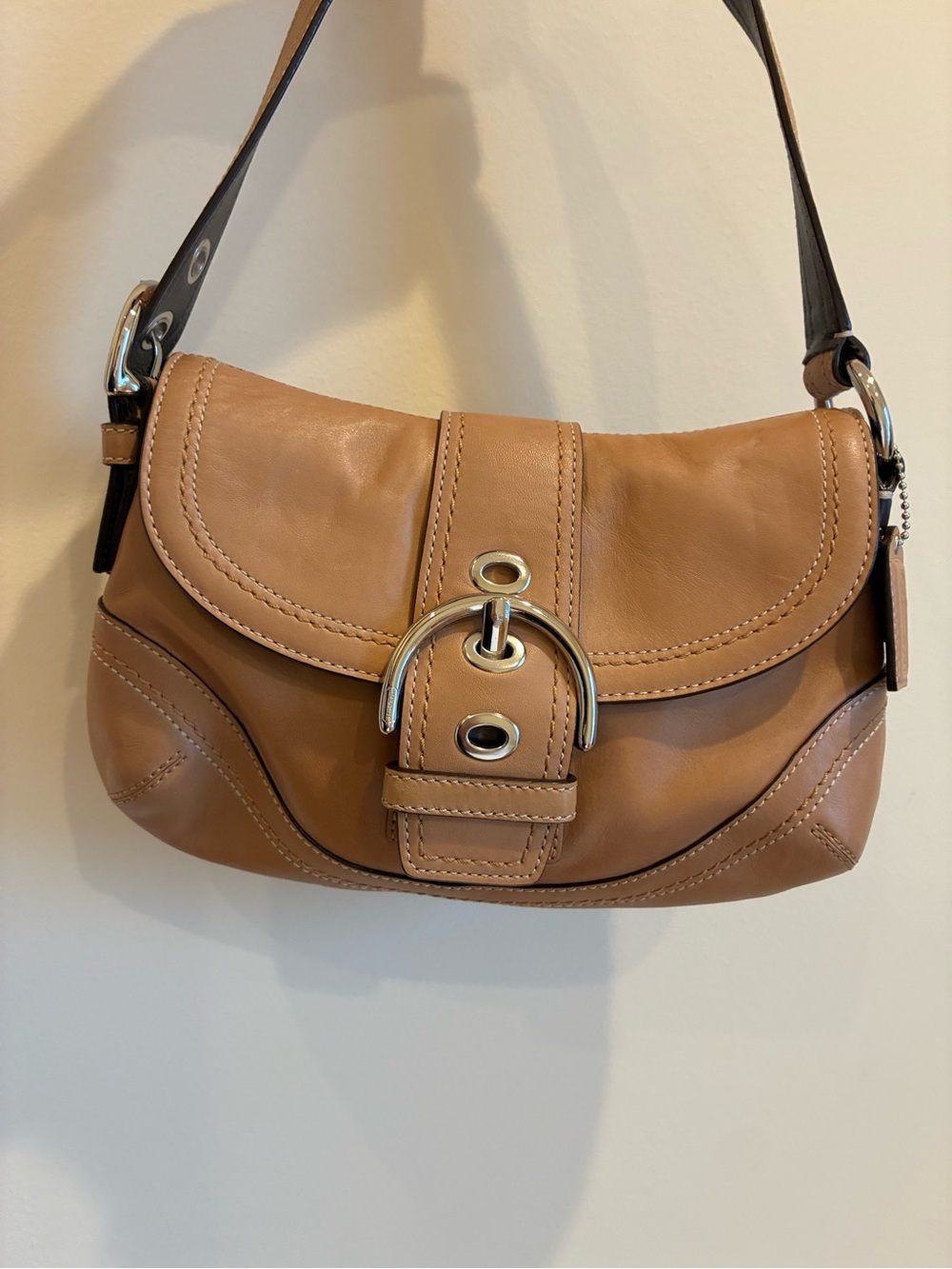 Vintage Coach Soho Shoulder Bag in British Tan Leather w/Signature Silver Buckle